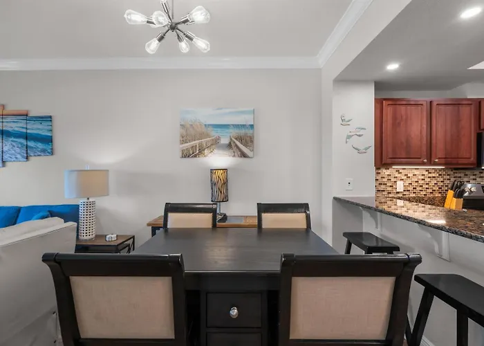 Gorgeous Renovated 2 Bedroom At Crystal Tower! Fall Specials * Gulf Shores