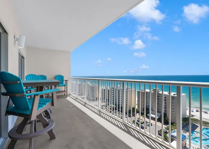 Gorgeous Renovated 2 Bedroom At Crystal Tower! Fall Specials
